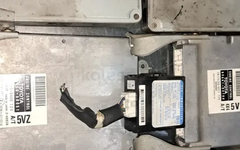 3UZ, 3RZ, 5VZ Компьютер, комплект сцепления, маховик, Блок управления toyota 4Runner Surf Prado