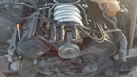 Двигатель в сборе 2.4 V6 на Ауди А6 — фото 1