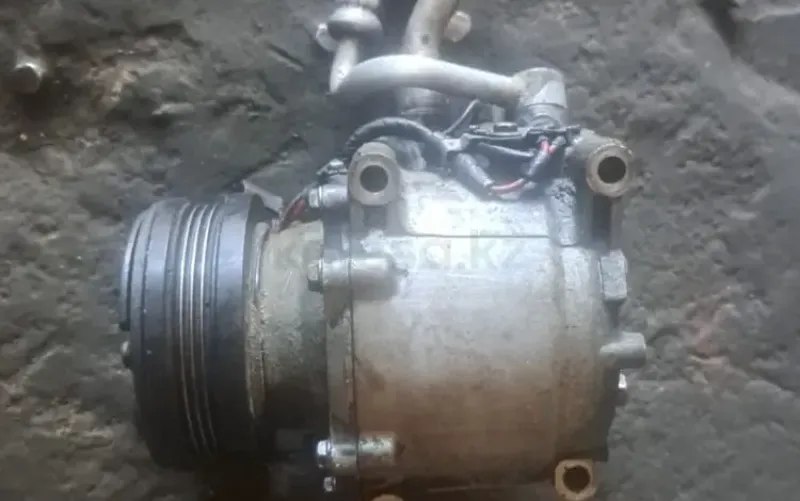Стартер Генератор Компрессор кондиционера F18 honda 1.8L